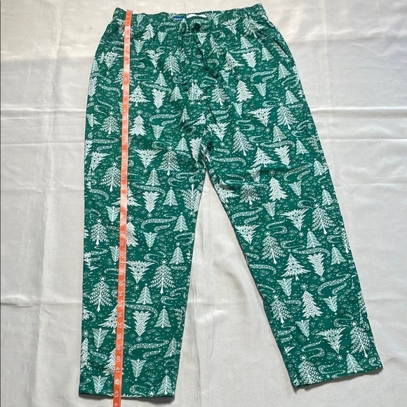 OLD NAVY Green and White Tree Print Pajama Pants - Picture 4 of 10